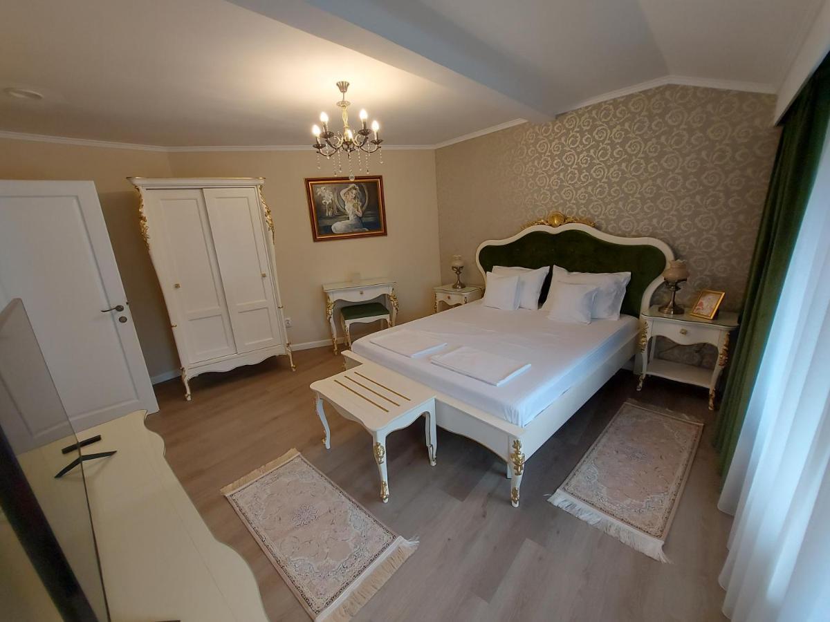Hotel Conacul Poetilor Gura Rîului Exterior foto